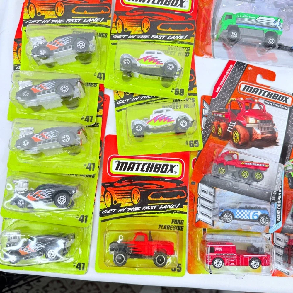 Matchbox Die-Cast Car Lot of 24On A Mission Get In The Fast Lane Hitch N Haul